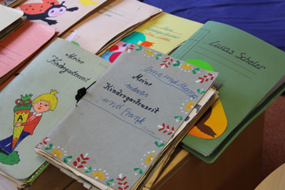 Foto des Albums: Tag der offenen Tür in der Kita Gehofen 2012 - Motto des Tages: "Kindergarten im Wandel der Zeit"