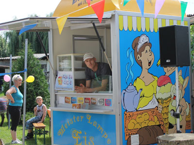 Foto des Albums: Tag der offenen Tür in der Kita Gehofen 2012 - Motto des Tages: "Kindergarten im Wandel der Zeit"