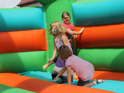 Foto des Albums: Tag der offenen Tür in der Kita Gehofen 2012 - Motto des Tages: "Kindergarten im Wandel der Zeit"