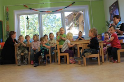 Foto des Albums: Spende für die Kindertagesstätte "Sonnenblume"  2012