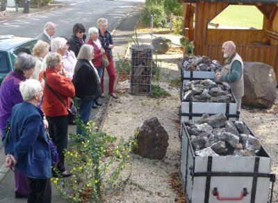Foto des Albums: Erzählkaffee im Goldenen Oktober zu Gast in Bettendorf  - Geologische Freimuseum, Mineraliensammlung sowie Bettendorfer Mundart