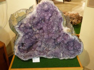 Foto des Albums: Erzählkaffee im Goldenen Oktober zu Gast in Bettendorf  - Geologische Freimuseum, Mineraliensammlung sowie Bettendorfer Mundart