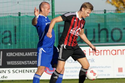 Foto des Albums: Weitere Spielszenen vom Spiel gegen Saas-Bayreuth