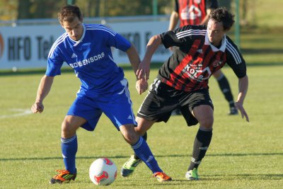 Foto des Albums: Weitere Spielszenen vom Spiel gegen Saas-Bayreuth