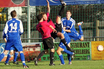 Foto des Albums: SV Mitterteich gegen den FC Vorwärts (1)