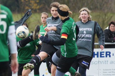 Foto des Albums: Damen: FC Vorwärts gegen FC Marktleuthen (2)