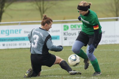 Foto des Albums: Damen: FC Vorwärts gegen FC Marktleuthen (2)