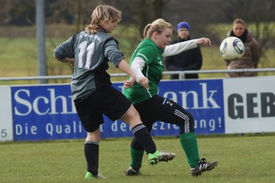 Foto des Albums: Damen: FC Vorwärts gegen FC Marktleuthen (2)