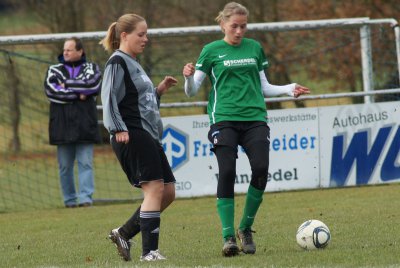 Foto des Albums: Damen: FC Vorwärts gegen FC Marktleuthen (2)