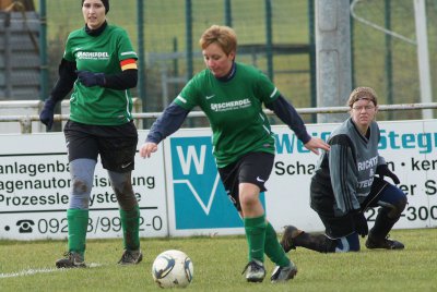 Foto des Albums: Damen: FC Vorwärts gegen FC Marktleuthen (1)