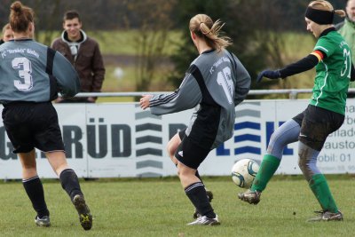 Foto des Albums: Damen: FC Vorwärts gegen FC Marktleuthen (1)