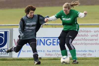 Foto des Albums: Damen: FC Vorwärts gegen FC Marktleuthen (1)