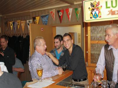 Foto des Albums: Weihnachtsfeier 2012 Teil 1