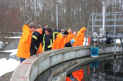 Foto des Albums: Jugendfeuerwehr besuchte Burger Kläranlage