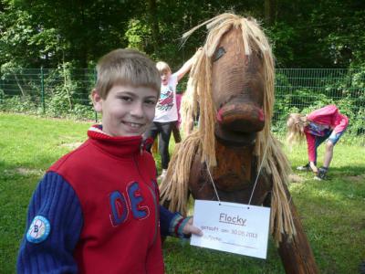 Foto des Albums: "Taufe" unserer neuen Pferde für den Schulhof (30.05.2013)