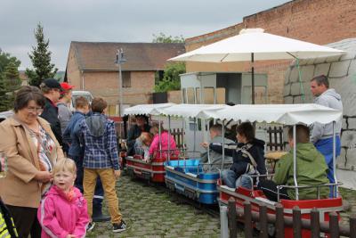 Foto des Albums: Schnappschüsse vom Kindertag 2013 an der Feuerwehr