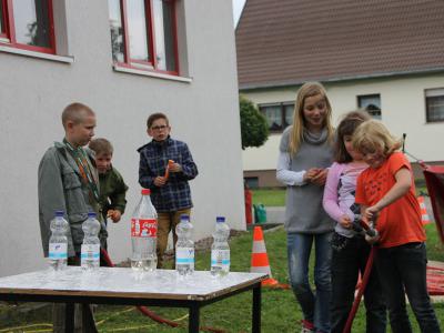 Foto des Albums: Schnappschüsse vom Kindertag 2013 an der Feuerwehr
