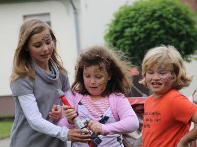 Foto des Albums: Schnappschüsse vom Kindertag 2013 an der Feuerwehr