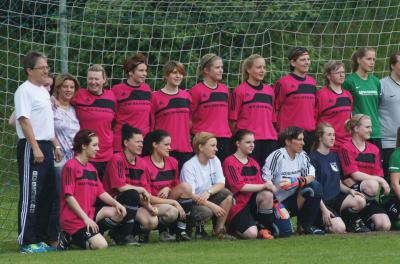 Foto des Albums: Entscheidungsspiel FC Vorwärts Damen - FC Marktleuthen (1)