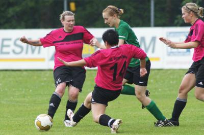 Foto des Albums: Entscheidungsspiel FC Vorwärts Damen - FC Marktleuthen (1)