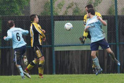 Foto des Albums: FC Vorwärts 2 - FC Schönwald (2)