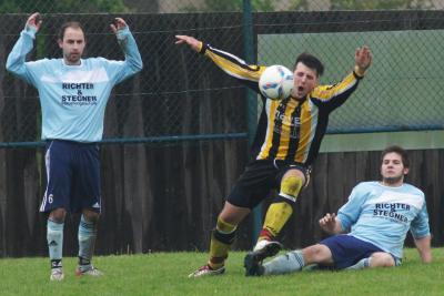 Foto des Albums: FC Vorwärts 2 - FC Schönwald (3)