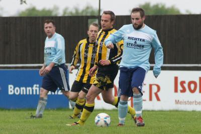 Foto des Albums: FC Vorwärts 2 - FC Schönwald (3)