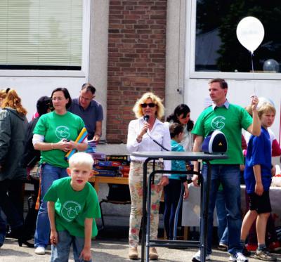 Begr&uuml;&szlig;ung durch Schulleitung und F&ouml;rderverein 