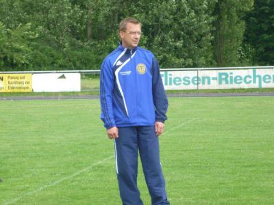 Foto des Albums: Bundestrainer leitet Faustballtraining