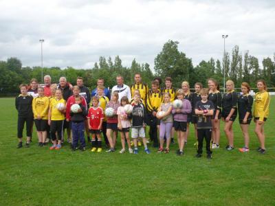 Foto des Albums: Bundestrainer leitet Faustballtraining