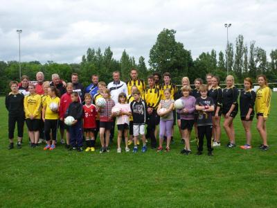 Foto des Albums: Bundestrainer leitet Faustballtraining