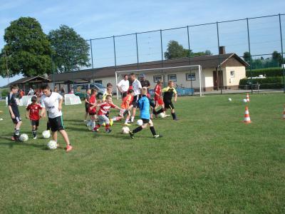 Foto des Albums: DFB-Mobil macht Station beim FC "Vorwärts"