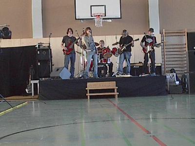 Foto des Albums: Schulhoferöffnung 2006 (01.11.2006)