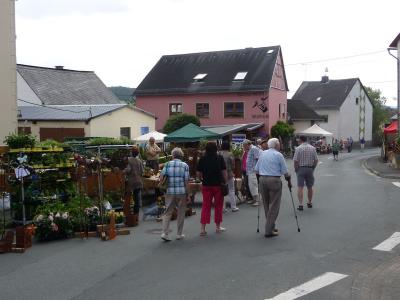 St&auml;nde in der Miehlener STr.  (Bild vergr&ouml;&szlig;ern)