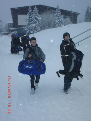 Foto des Albums: Skisportlager der 8b (01.12.2010)