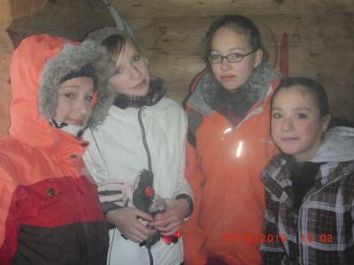 Foto des Albums: Skisportlager der 8b (01.12.2010)