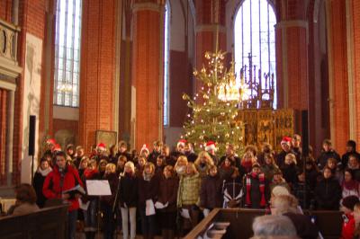 Foto des Albums: Weihnachtssingen 2010 (01.12.2010)