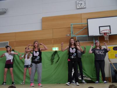 Foto des Albums: Theateraufführung