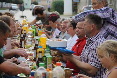 Foto des Albums: Gehofen isst gemeinsam 'ne Bemme zum Abendbrot