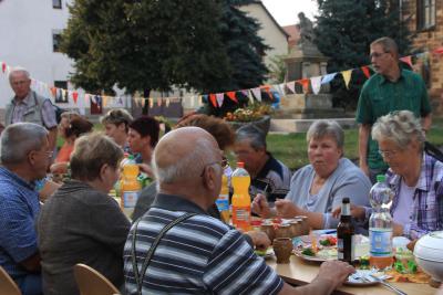 Foto des Albums: Gehofen isst gemeinsam 'ne Bemme zum Abendbrot