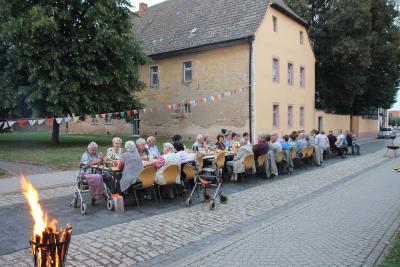 Foto des Albums: Gehofen isst gemeinsam 'ne Bemme zum Abendbrot