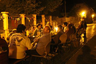 Foto des Albums: Gehofen isst gemeinsam 'ne Bemme zum Abendbrot