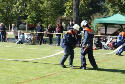 Burger Jugendfeuerwehr (AK &uuml;ber 14) bei der Gruppenstafette  
