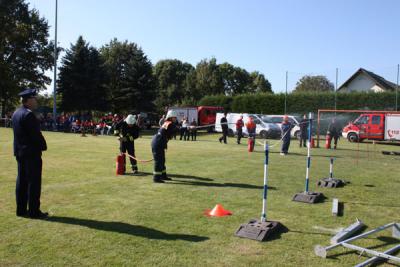 Burger Jugendfeuerwehr (AK &uuml;ber 14) bei der Gruppenstafette  