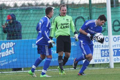 Foto des Albums: FC Vorwärts - FSV Stadeln (2)