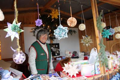 Foto des Albums: Weihnachtsmarkt Gehofen am 30. November 2013