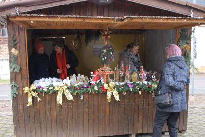 Foto des Albums: Weihnachtsmarkt Gehofen am 30. November 2013