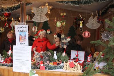 Foto des Albums: Weihnachtsmarkt Gehofen am 30. November 2013
