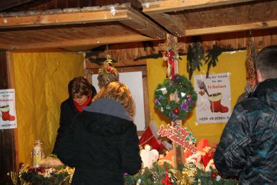 Foto des Albums: Weihnachtsmarkt Gehofen am 30. November 2013