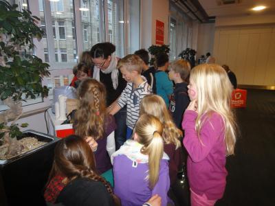 Foto des Albums: Spendenübergabe bei Radio HH -"Hörer helfen Kindern" (18.12.2013)